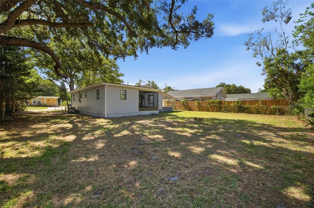 For Sale: $349,900 (3 beds, 2 baths, 1197 Square Feet)