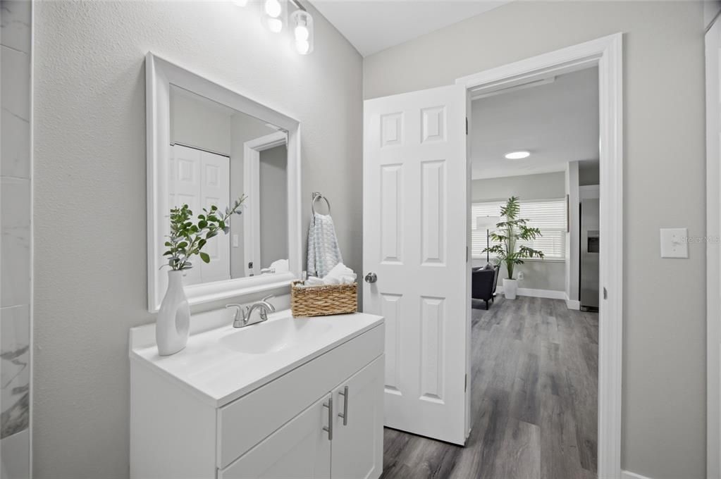 For Sale: $349,900 (3 beds, 2 baths, 1197 Square Feet)
