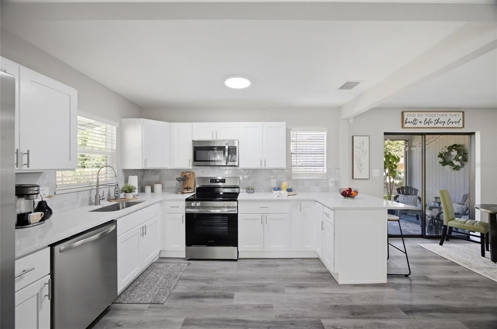 For Sale: $349,900 (3 beds, 2 baths, 1197 Square Feet)