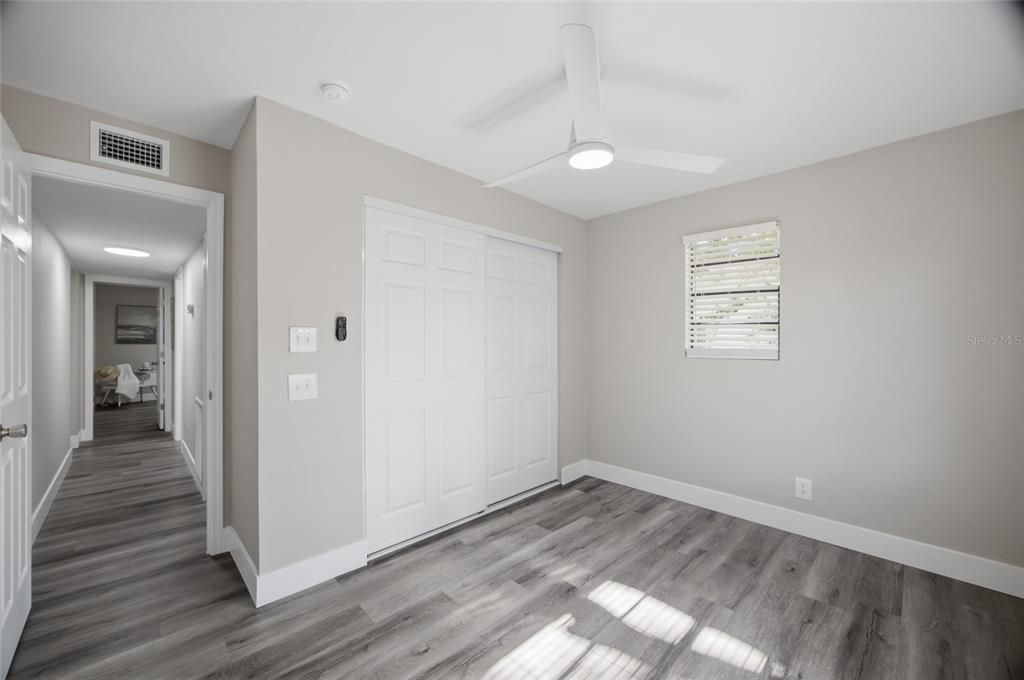 For Sale: $349,900 (3 beds, 2 baths, 1197 Square Feet)