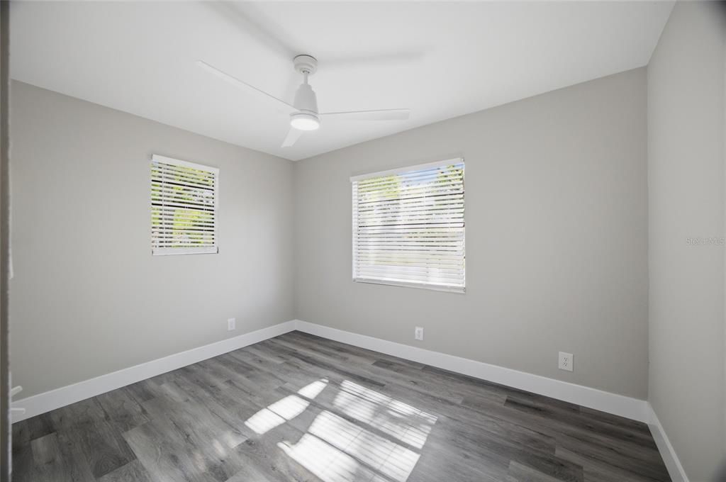 For Sale: $349,900 (3 beds, 2 baths, 1197 Square Feet)