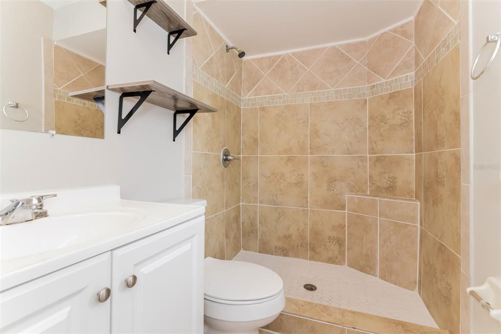 For Sale: $265,000 (3 beds, 2 baths, 1483 Square Feet)