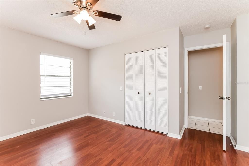 For Sale: $265,000 (3 beds, 2 baths, 1483 Square Feet)