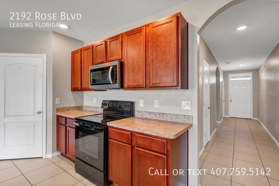 For Rent: $1,850 (4 beds, 2 baths, 1828 Square Feet)