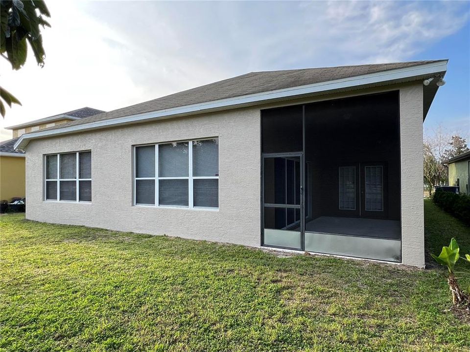 En Venta: $329,900 (3 camas, 2 baños, 2268 Pies cuadrados)