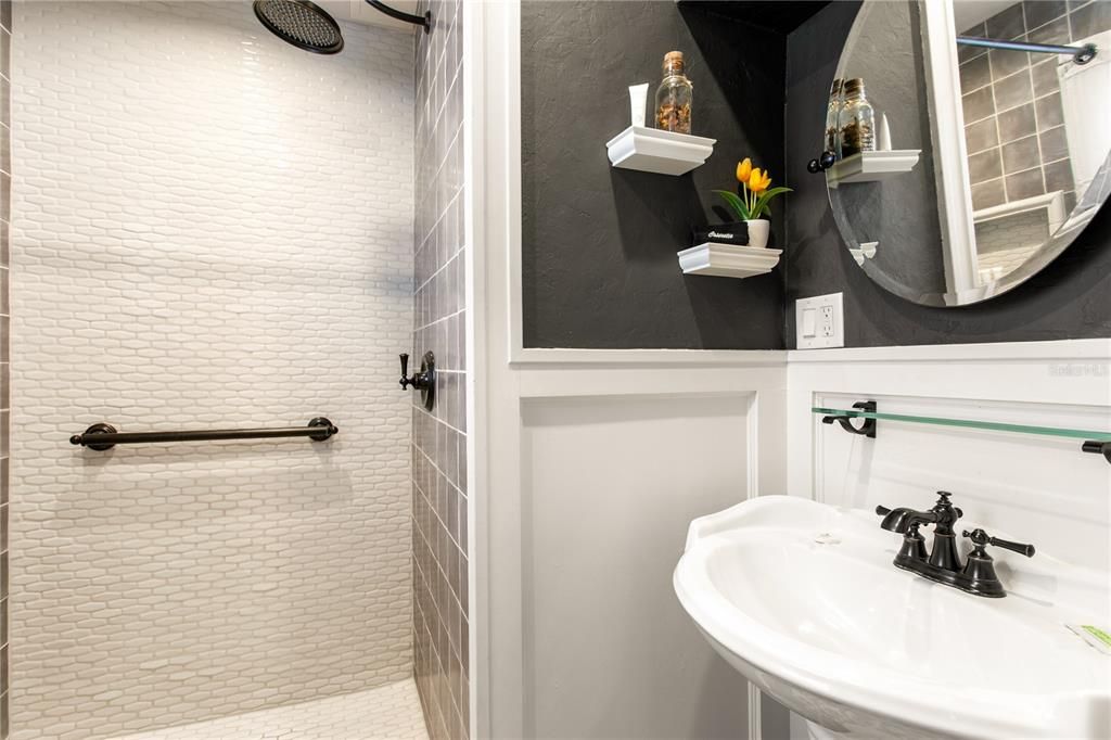 En Venta: $1,450,000 (7 camas, 8 baños, 4444 Pies cuadrados)