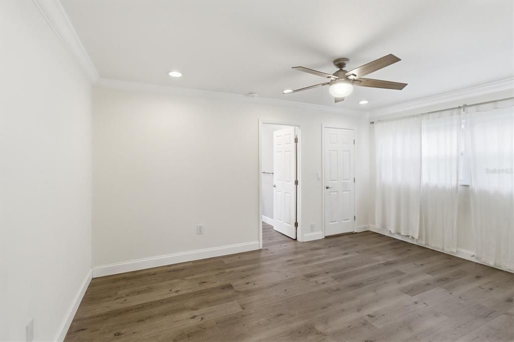 For Sale: $449,900 (4 beds, 2 baths, 1849 Square Feet)