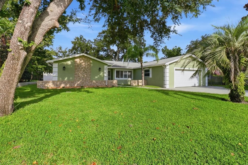 For Sale: $449,900 (4 beds, 2 baths, 1849 Square Feet)