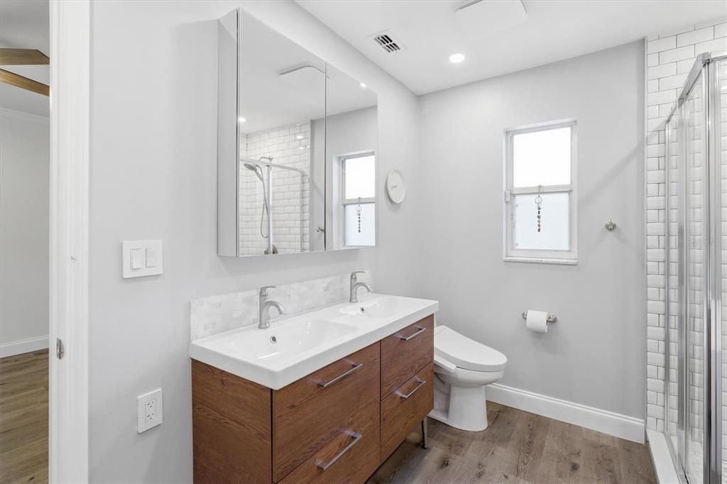 For Sale: $449,900 (4 beds, 2 baths, 1849 Square Feet)