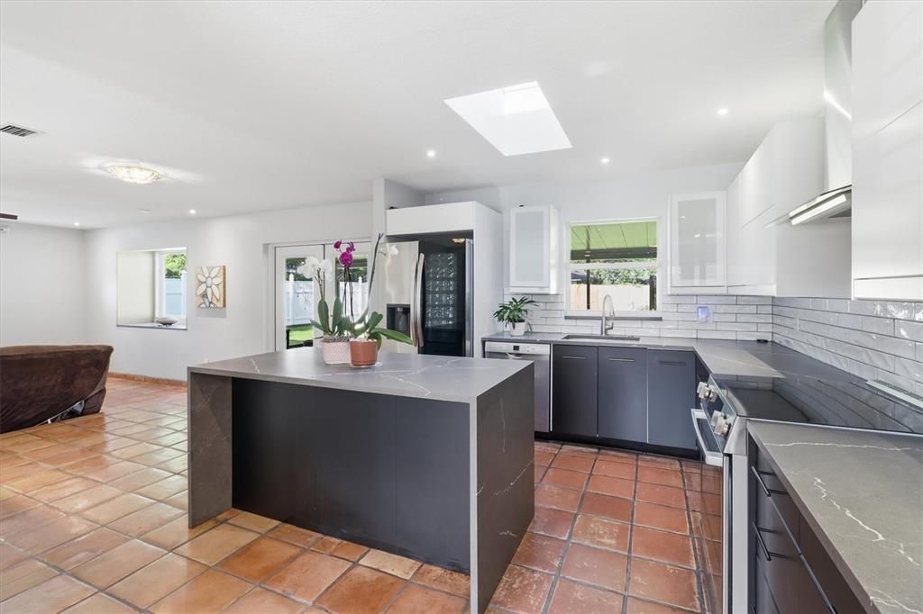 For Sale: $449,900 (4 beds, 2 baths, 1849 Square Feet)