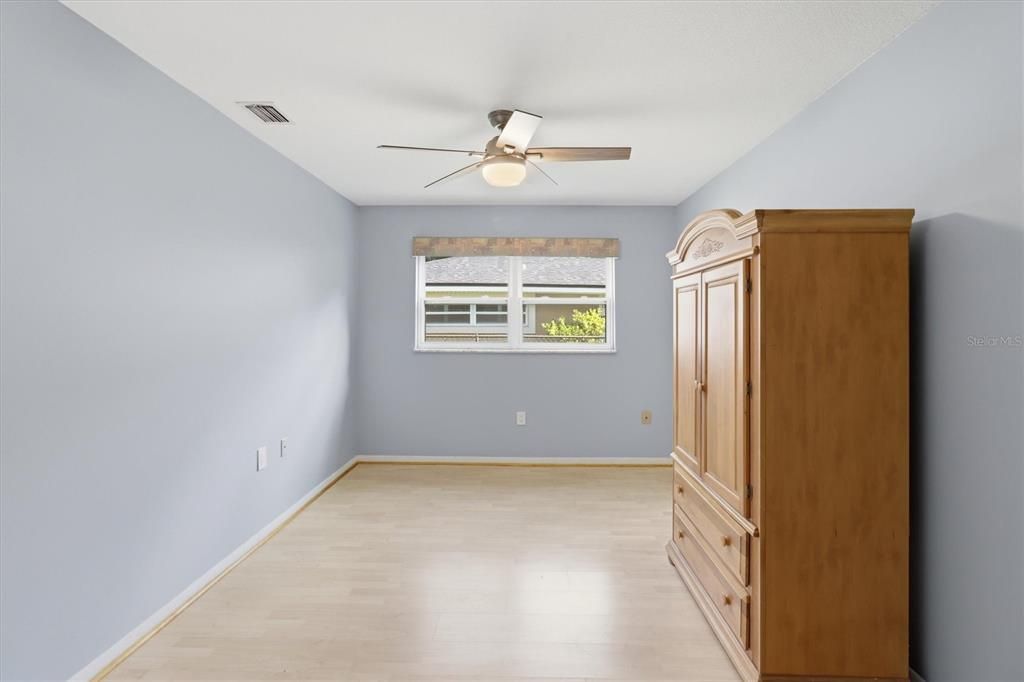 For Sale: $449,900 (4 beds, 2 baths, 1849 Square Feet)