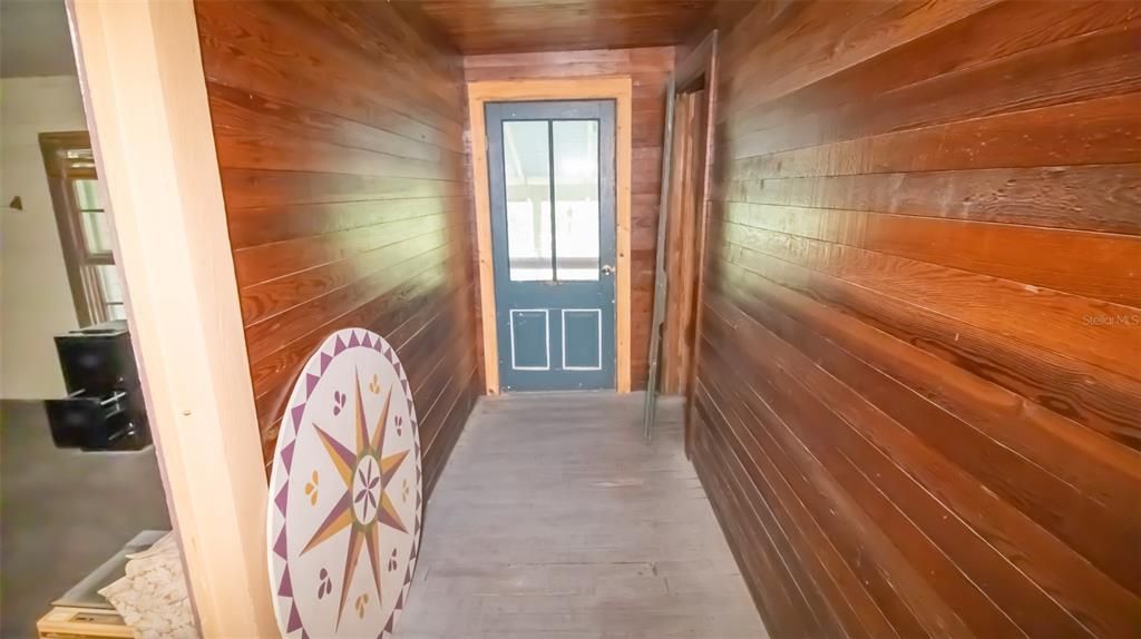 На продажу: $375,000 (10 спален, 2 ванн, 6111 Квадратных фут)
