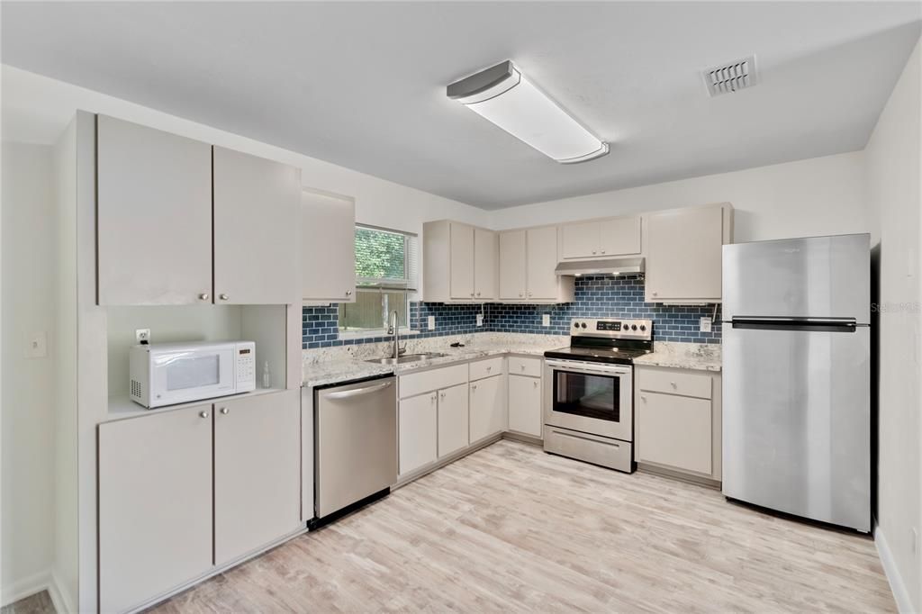 En Venta: $216,000 (2 camas, 2 baños, 1092 Pies cuadrados)