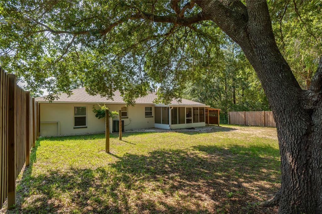 En Venta: $216,000 (2 camas, 2 baños, 1092 Pies cuadrados)