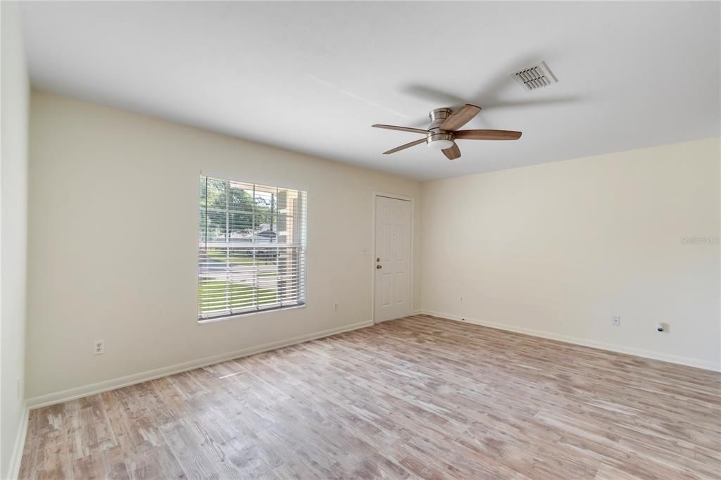 En Venta: $216,000 (2 camas, 2 baños, 1092 Pies cuadrados)