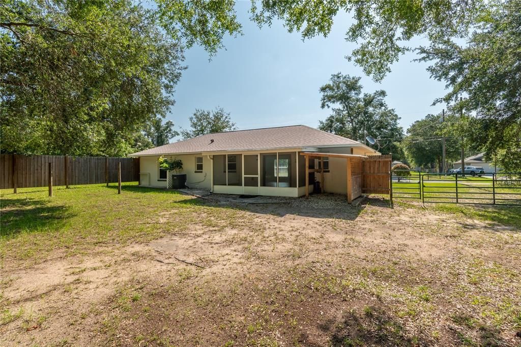 En Venta: $216,000 (2 camas, 2 baños, 1092 Pies cuadrados)