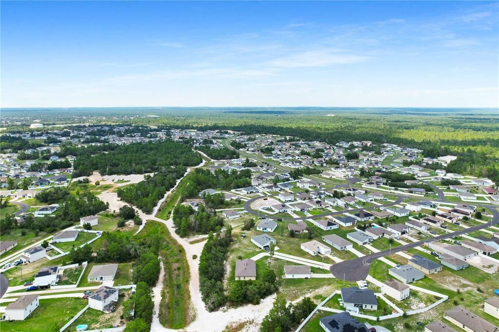 На продажу: $309,900 (5 спален, 3 ванн, 1975 Квадратных фут)