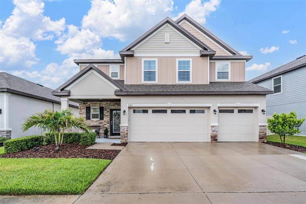 For Sale: $749,990 (4 beds, 2 baths, 3269 Square Feet)