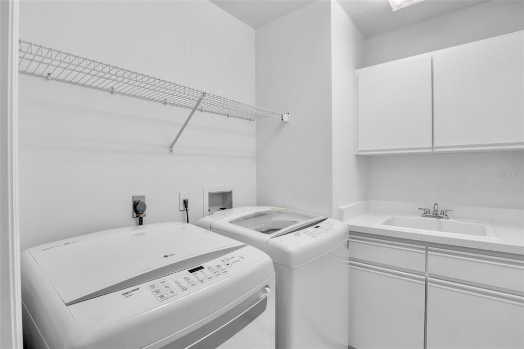 For Sale: $399,000 (2 beds, 2 baths, 1653 Square Feet)