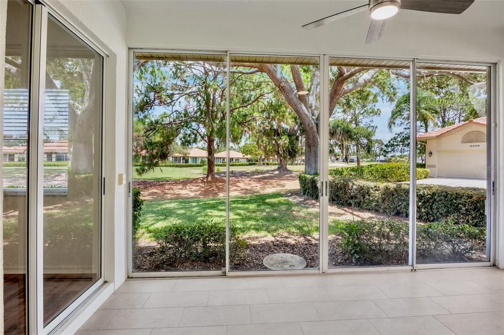 For Sale: $399,000 (2 beds, 2 baths, 1653 Square Feet)