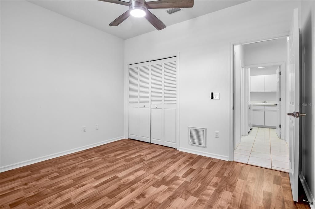 For Sale: $399,000 (2 beds, 2 baths, 1653 Square Feet)
