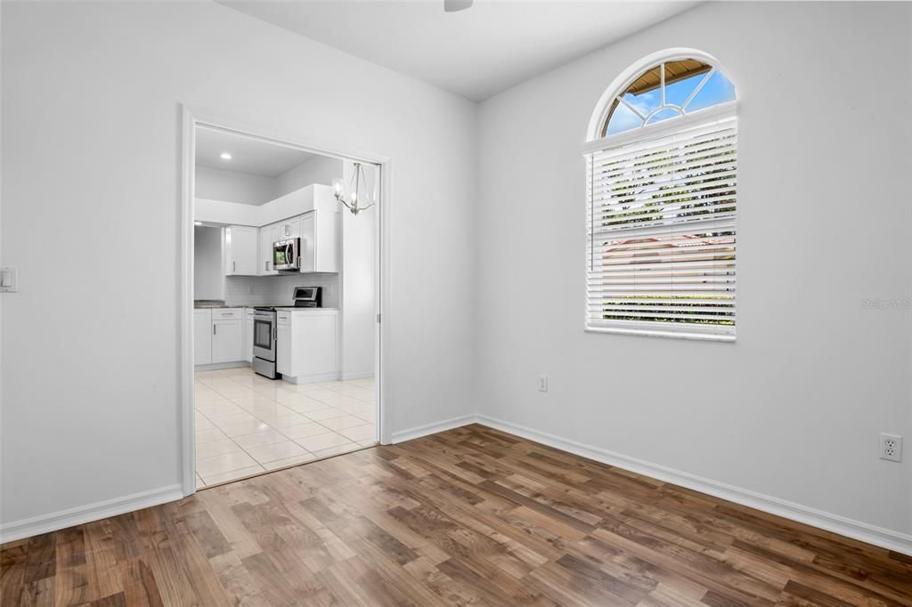 For Sale: $399,000 (2 beds, 2 baths, 1653 Square Feet)