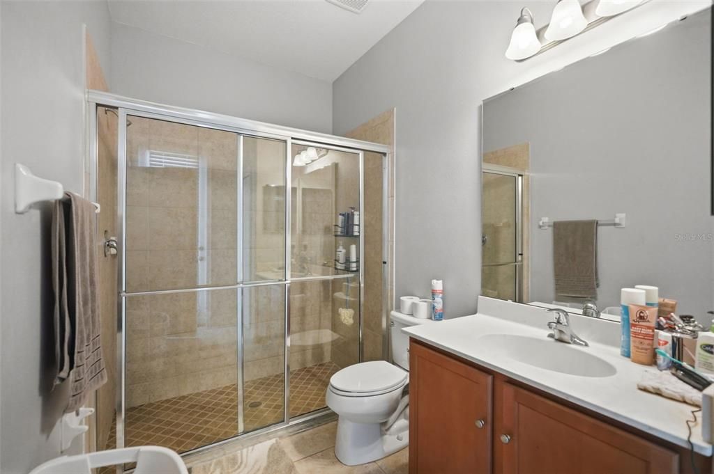 For Sale: $624,000 (5 beds, 5 baths, 3291 Square Feet)