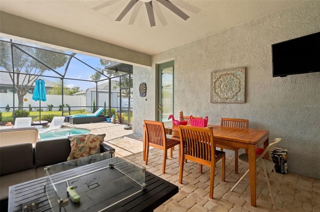 For Sale: $624,000 (5 beds, 5 baths, 3291 Square Feet)