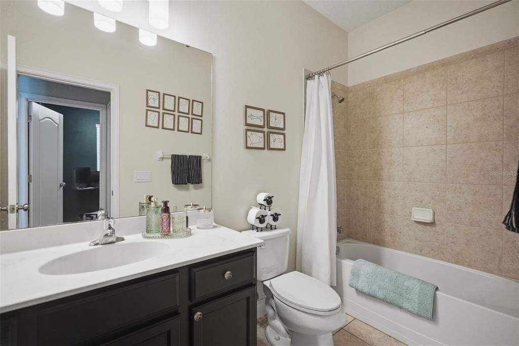 For Sale: $624,000 (5 beds, 5 baths, 3291 Square Feet)