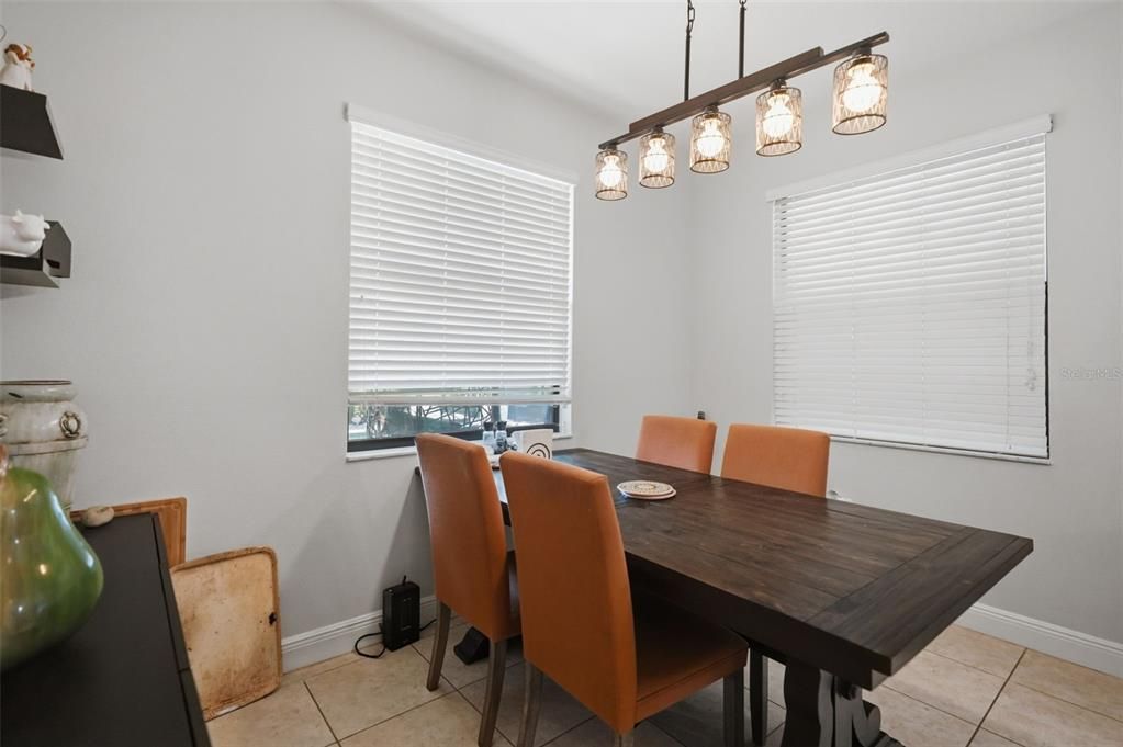 For Sale: $624,000 (5 beds, 5 baths, 3291 Square Feet)