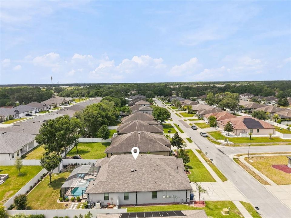 For Sale: $624,000 (5 beds, 5 baths, 3291 Square Feet)