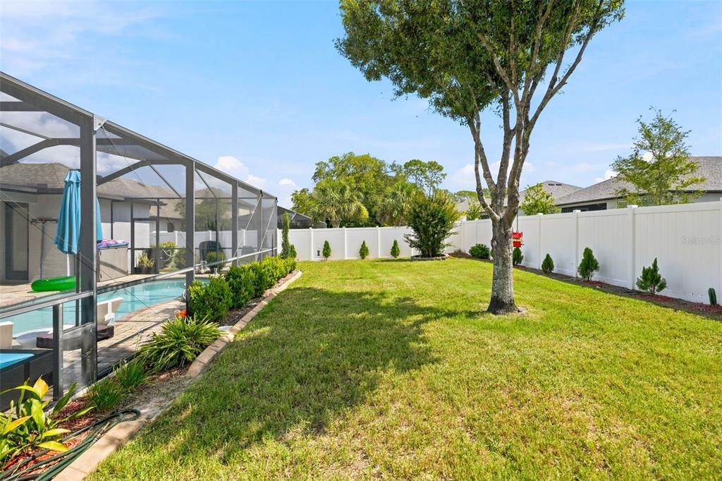 For Sale: $624,000 (5 beds, 5 baths, 3291 Square Feet)