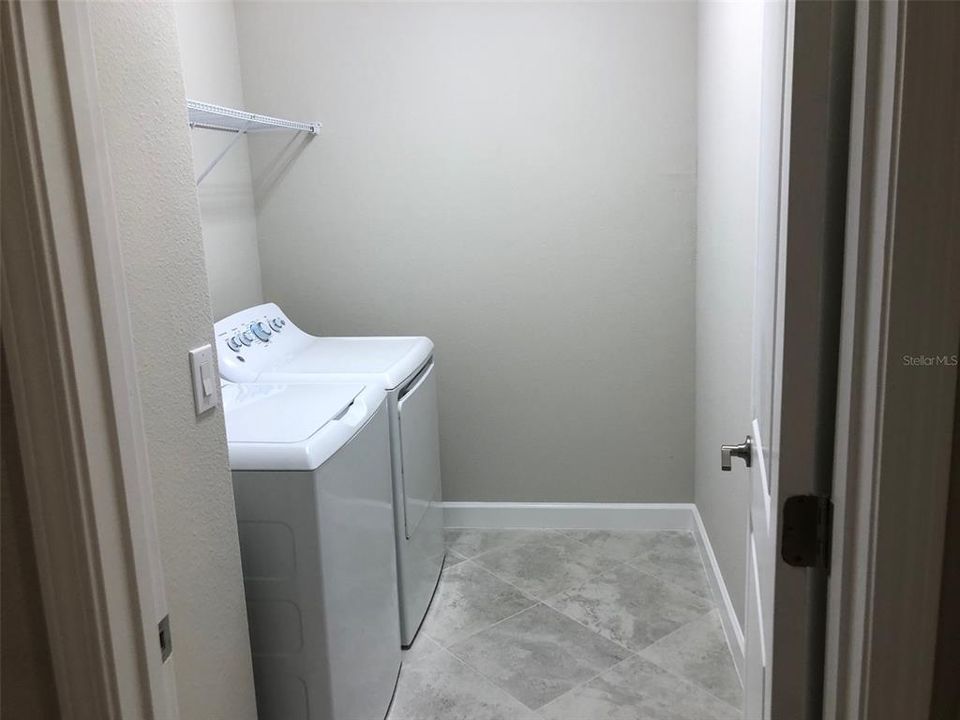 For Rent: $2,600 (3 beds, 2 baths, 1780 Square Feet)
