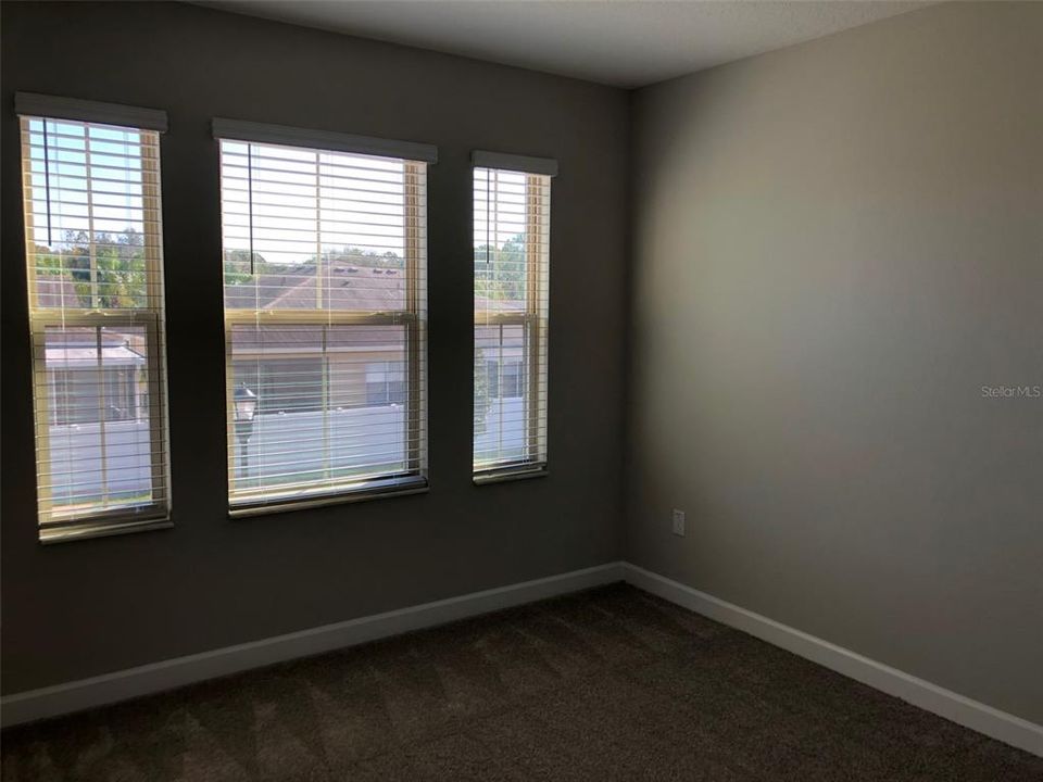For Rent: $2,600 (3 beds, 2 baths, 1780 Square Feet)