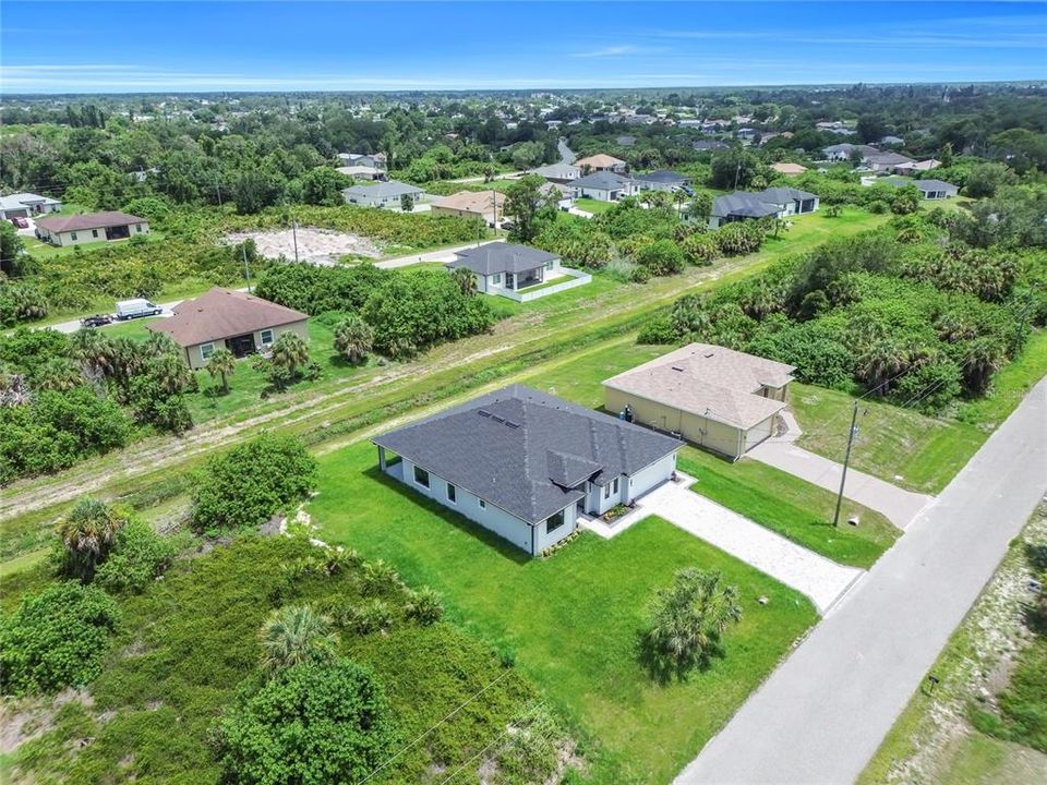 Active With Contract: $469,900 (4 beds, 3 baths, 2401 Square Feet)