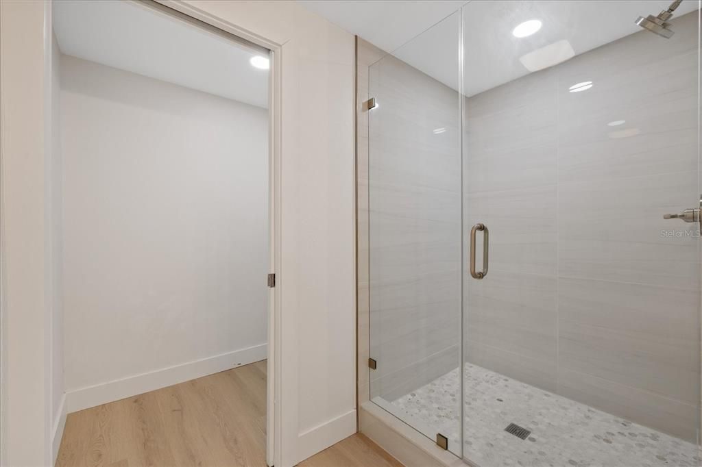 На продажу: $425,000 (4 спален, 2 ванн, 1452 Квадратных фут)