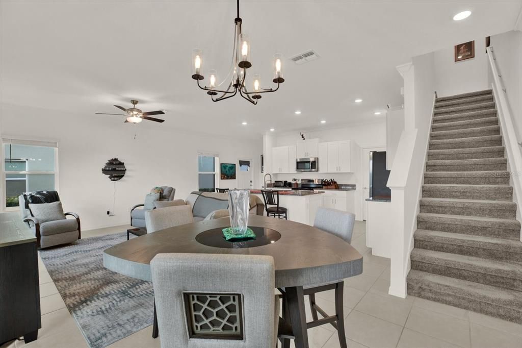 На продажу: $309,900 (3 спален, 2 ванн, 1861 Квадратных фут)