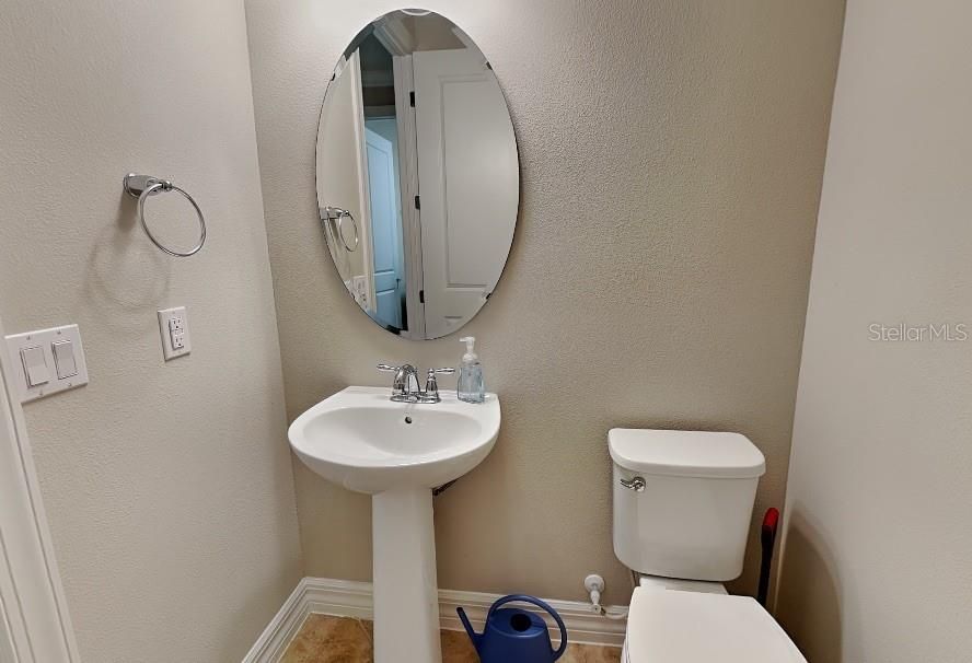 For Rent: $4,999 (3 beds, 2 baths, 2744 Square Feet)