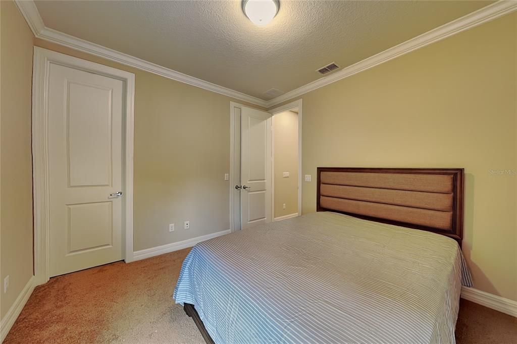 For Rent: $4,999 (3 beds, 2 baths, 2744 Square Feet)