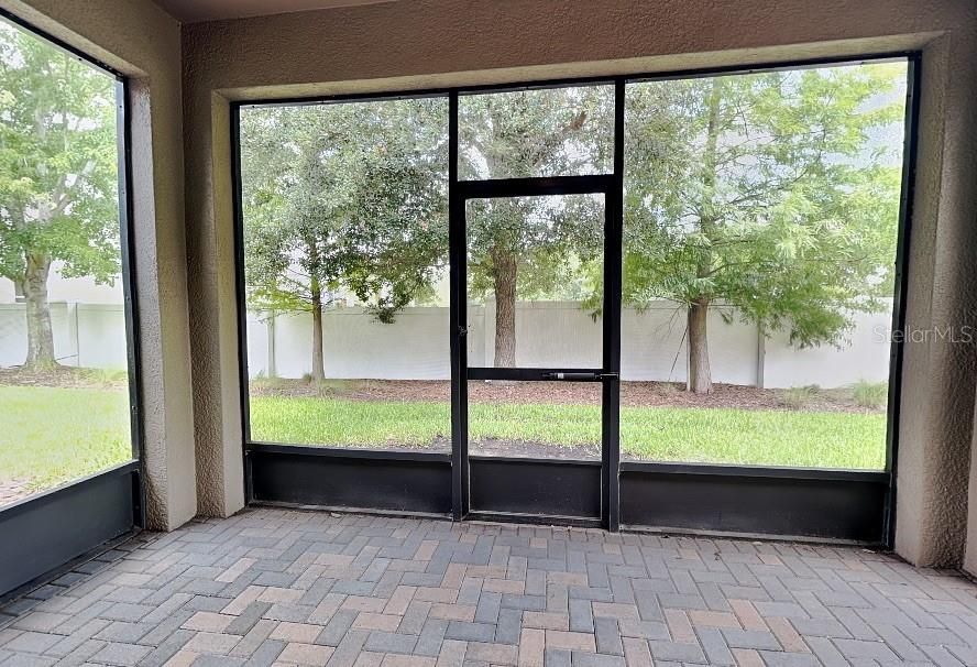 For Rent: $4,999 (3 beds, 2 baths, 2744 Square Feet)