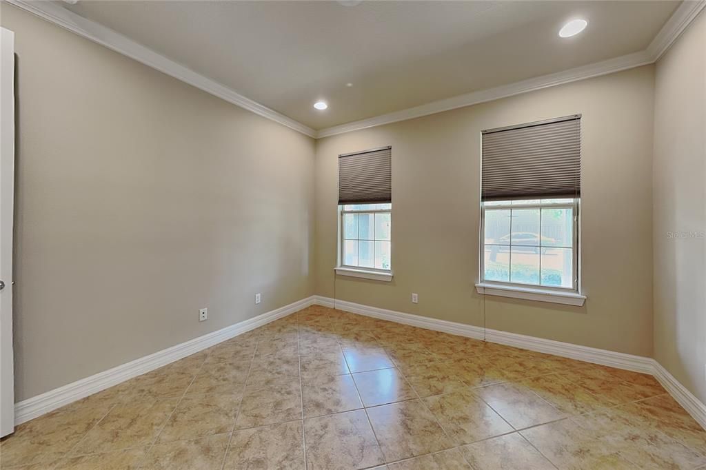 For Rent: $4,999 (3 beds, 2 baths, 2744 Square Feet)