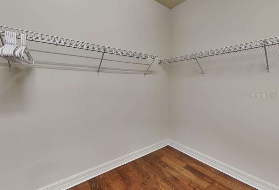 For Rent: $4,999 (3 beds, 2 baths, 2744 Square Feet)