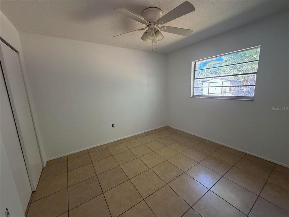 For Rent: $1,250 (2 beds, 1 baths, 800 Square Feet)