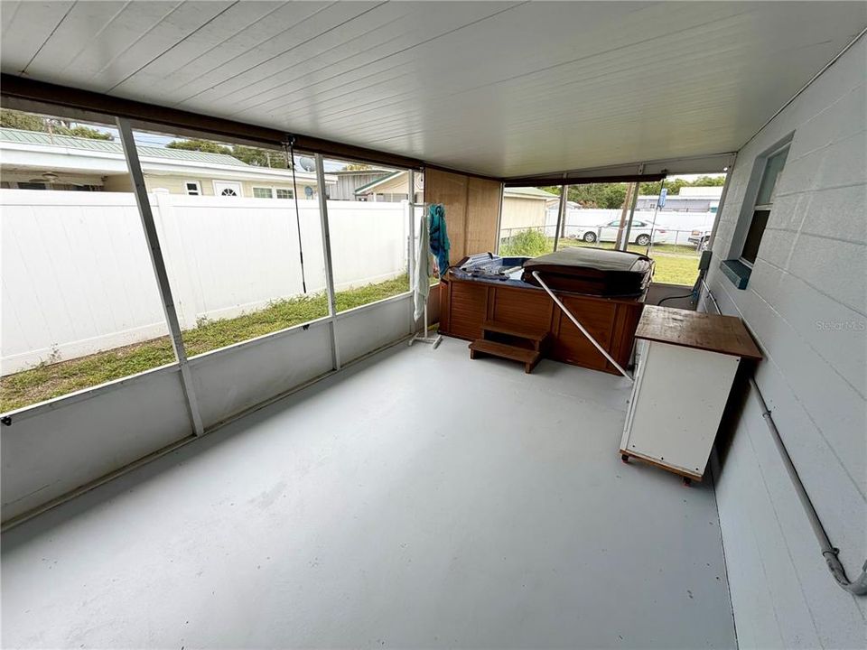 For Sale: $270,000 (3 beds, 2 baths, 1357 Square Feet)