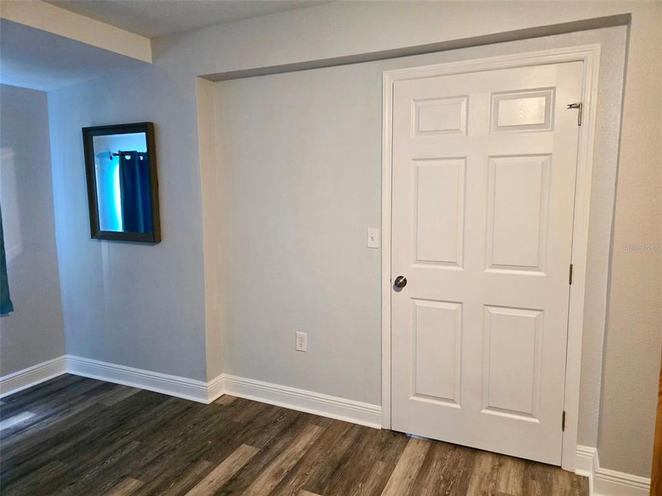 For Sale: $270,000 (3 beds, 2 baths, 1357 Square Feet)