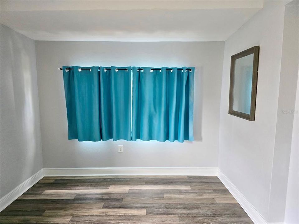 For Sale: $270,000 (3 beds, 2 baths, 1357 Square Feet)