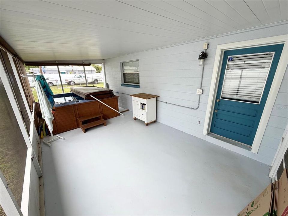 For Sale: $270,000 (3 beds, 2 baths, 1357 Square Feet)