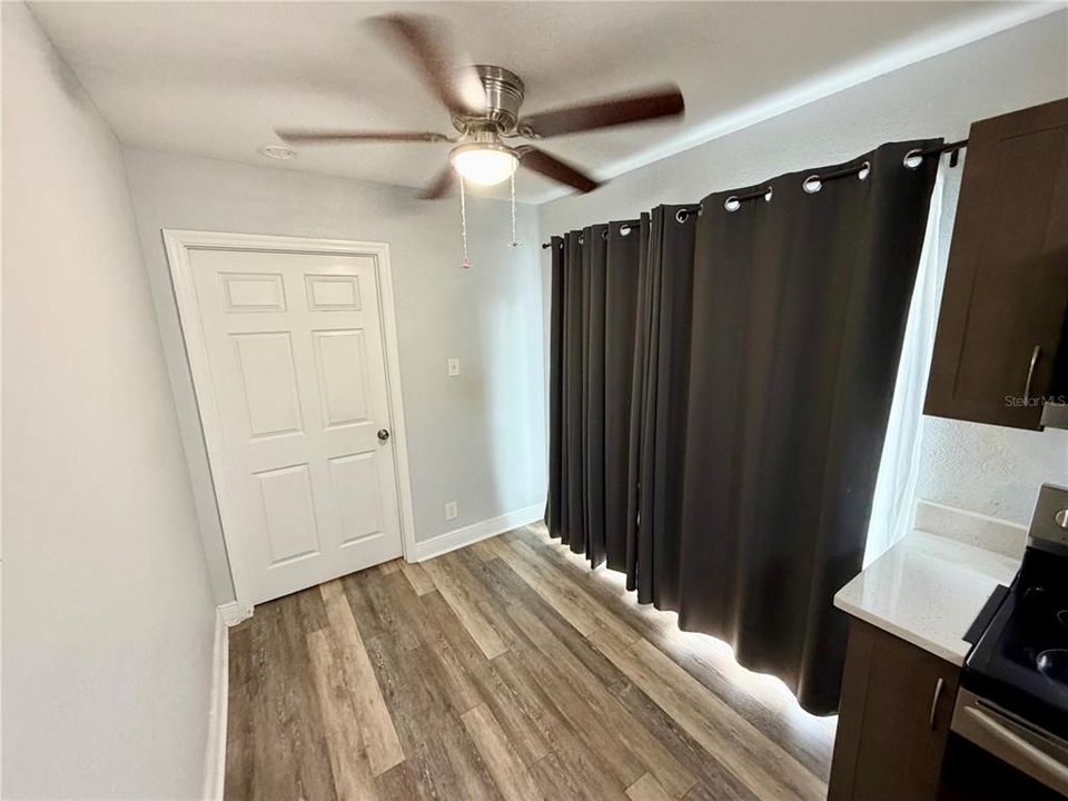 For Sale: $270,000 (3 beds, 2 baths, 1357 Square Feet)