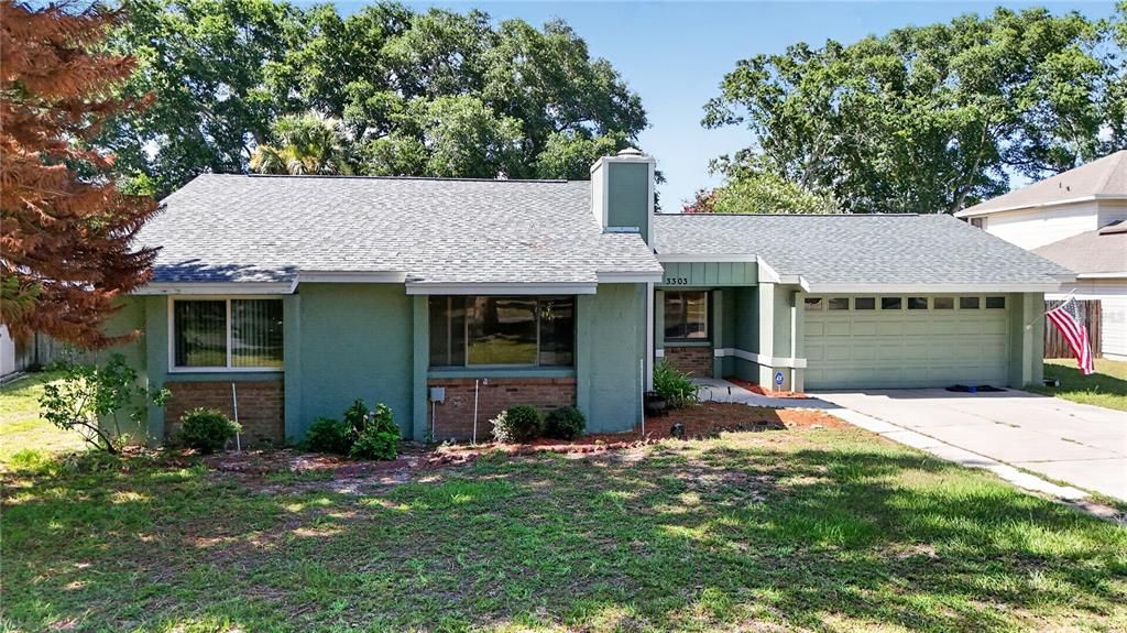 Active With Contract: $299,000 (3 beds, 2 baths, 1495 Square Feet)