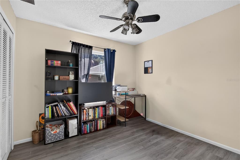 Active With Contract: $299,000 (3 beds, 2 baths, 1495 Square Feet)